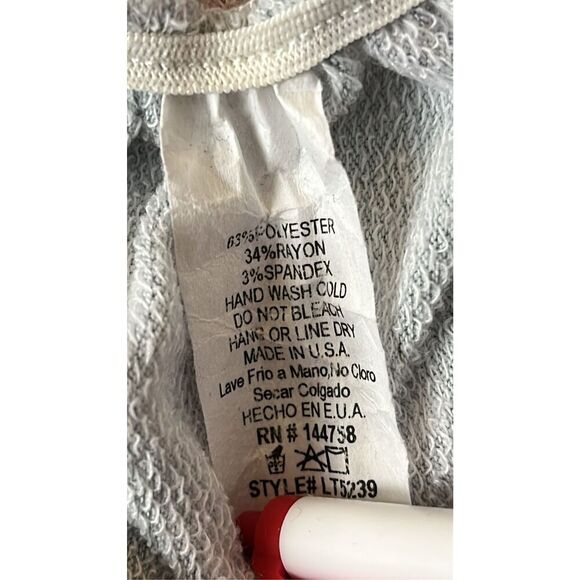 Lime & Chili Women’s M Long Sleeve Floral and Animal Print Sweater Light Blue wi - Picture 6 of 7